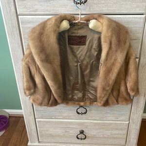 Vintage genuine women’s shrug size M